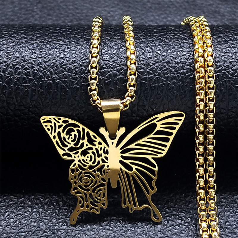 Butterfly Clasp Deployant - Эстетичное ожерелье с подвеской в виде